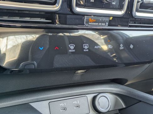New 2026 Nissan Sentra SV w/ Floor Mat Package FWD image 25