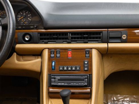 Used 1991 Mercedes-Benz 350 SD image 14