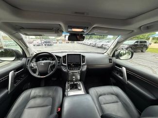 Used 2016 Toyota Land Cruiser AWD/4WD video 3