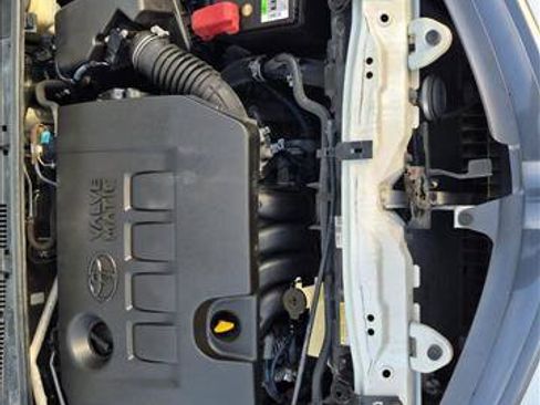 Used 2015 Toyota Corolla LE FWD image 20