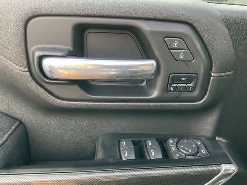 Used 2023 GMC Sierra 3500 AT4 w/ AT4 Premium Plus Package image 30