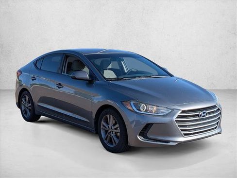 Used 2018 Hyundai Elantra SEL FWD image 3