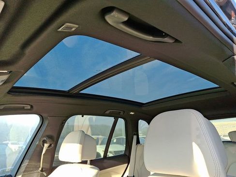 Certified 2022 BMW X5 xDrive40i w/ Luxury Seating Package image 15