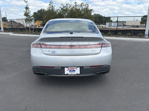 Used 2019 Lincoln MKZ Reserve FWD image 5