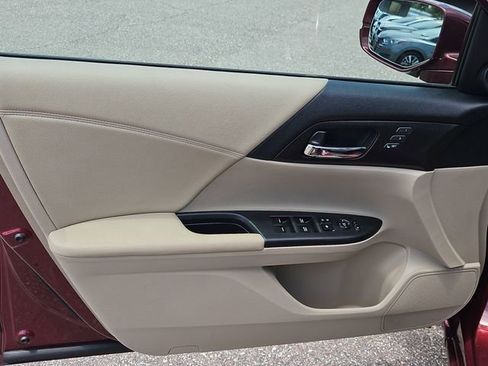 Used 2014 Honda Accord EX-L image 17