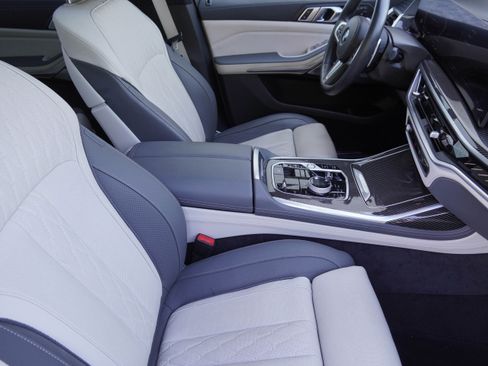 Certified 2024 BMW X7 M60i w/ Executive Package AWD/4WD image 12