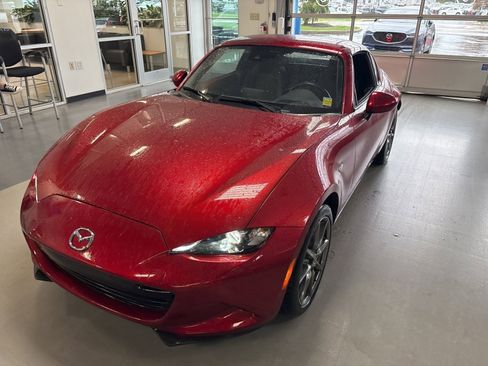 Used 2019 MAZDA MX-5 Miata RF Grand Touring image 39