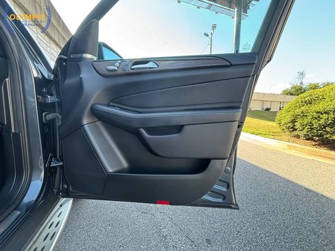 Used 2016 Mercedes-Benz GLE 350 4MATIC w/ Premium Package image 47