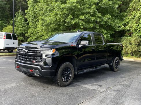 Used 2023 Chevrolet Silverado 1500 LT Trail Boss AWD/4WD image 5