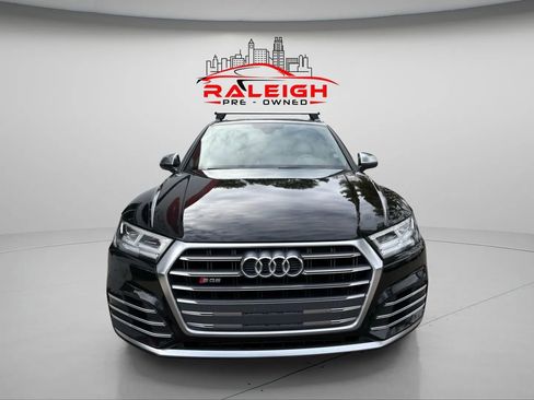 Used 2018 Audi SQ5 Premium Plus w/ Navigation Package image 3