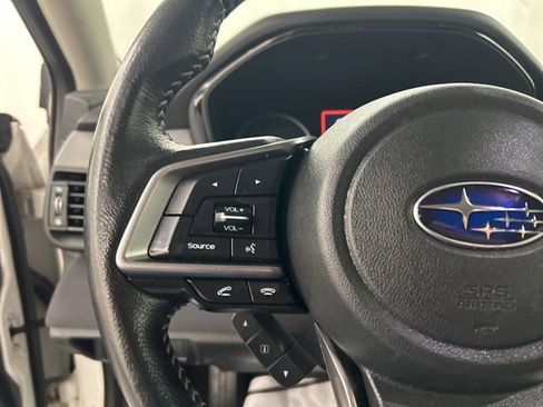 Used 2022 Subaru Outback Premium image 12