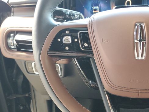 New 2026 Lincoln Aviator Reserve image 16