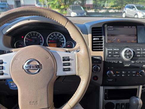 Used 2012 Nissan Pathfinder Silver image 10