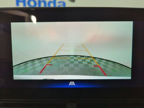 Used 2025 Chevrolet Trax RS w/ Driver Confidence Package image 15