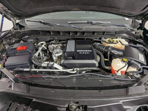 Used 2021 Chevrolet Suburban RST AWD/4WD image 35