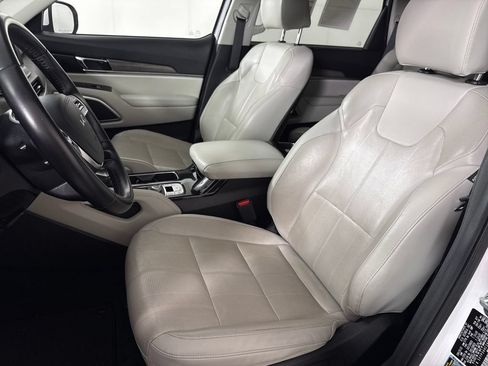 Used 2022 Kia Telluride EX w/ EX Premium Package FWD image 11