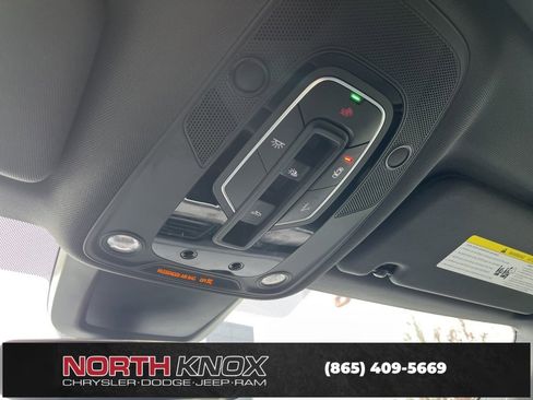 Used 2023 Audi e-tron Premium Plus w/ Premium Plus Package image 12