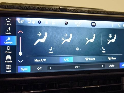 Used 2024 Jeep Wrangler Unlimited w/ Convenience Group image 18