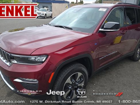 Used 2023 Jeep Grand Cherokee 4WD 4xe image 1