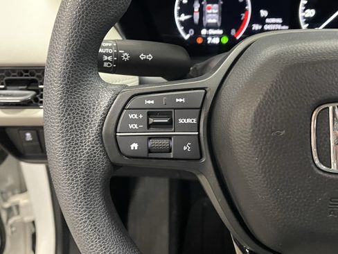 Used 2023 Honda HR-V LX image 19