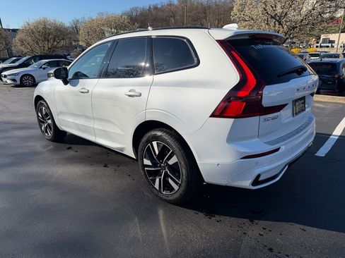 Used 2026 Volvo XC60 B5 Plus w/ Protection Package Premier image 2