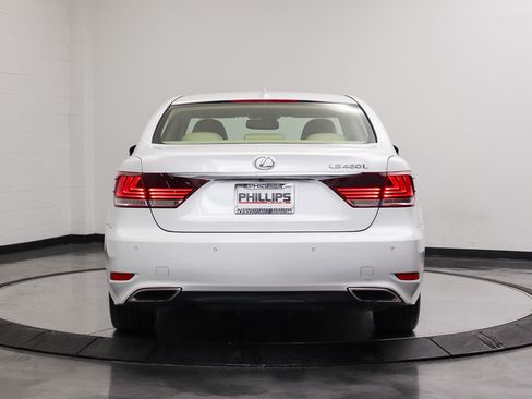 Used 2014 Lexus LS 460 L RWD image 4