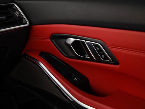 Used 2023 BMW M3 Sedan w/ Executive Package image 38