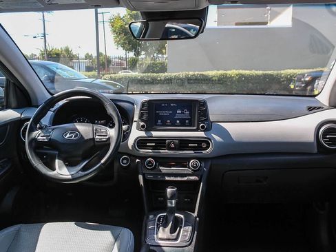 Used 2018 Hyundai Kona Limited FWD image 16