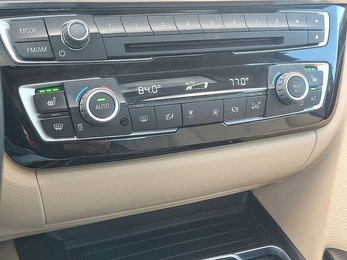 Used 2018 BMW 320i xDrive Sedan w/ Convenience Package image 18
