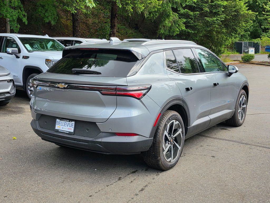 New 2026 Chevrolet Equinox EV LT AWD/4WD image 5