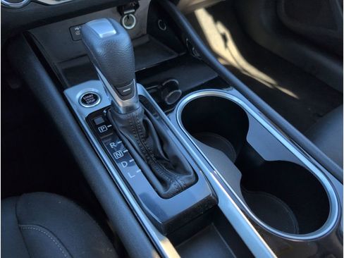 Used 2024 Nissan Altima 2.5 SV image 19