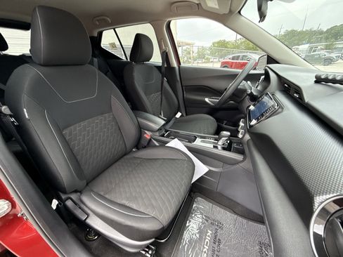 Used 2024 Nissan Kicks SV FWD image 25