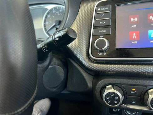 Used 2020 Nissan Kicks S FWD image 19