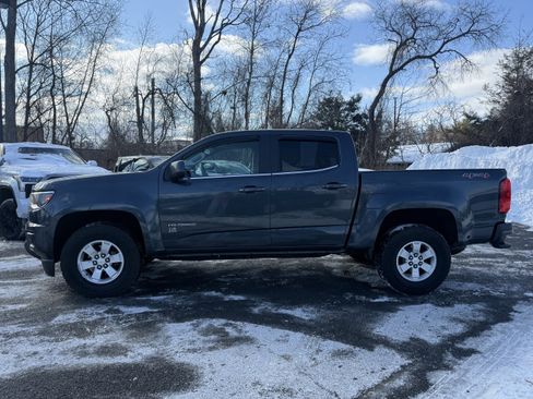 Used 2019 Chevrolet Colorado W/T w/ WT Convenience Package image 2