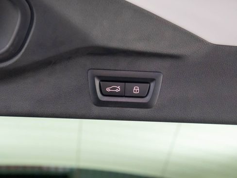 Certified 2025 BMW X7 xDrive40i image 32