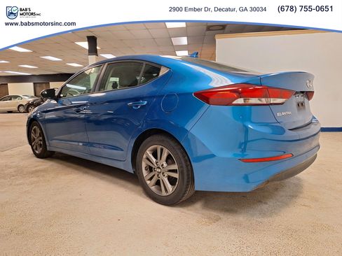 Used 2017 Hyundai Elantra SE image 14