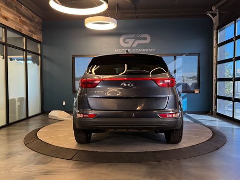 Used 2018 Kia Sportage LX AWD/4WD image 4