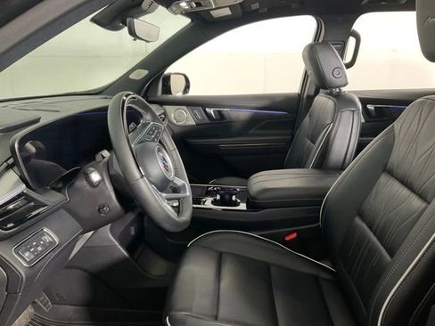 Used 2025 Buick Enclave Avenir w/ Super Cruise Package image 27