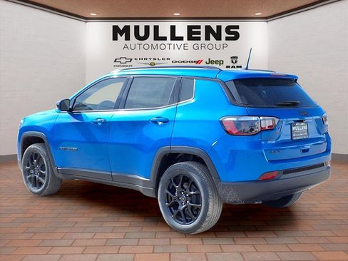 New 2026 Jeep Compass Latitude image 7