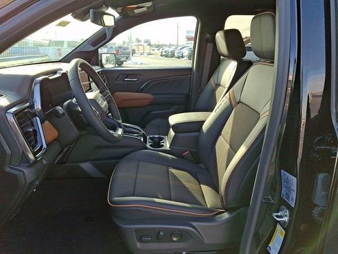 New 2025 GMC Canyon AT4 w/ Nightfall Edition AWD/4WD image 10