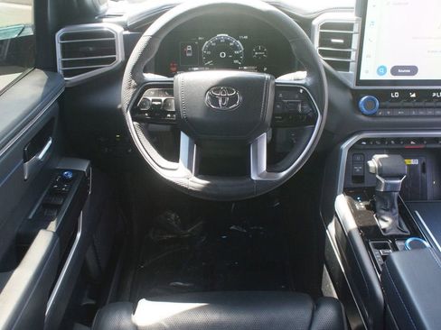 Used 2023 Toyota Tundra Platinum AWD/4WD image 5