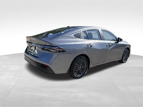 New 2026 Nissan Sentra SV w/ Floor Mat Package FWD image 8