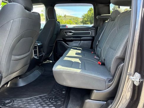 Used 2021 RAM 1500 Big Horn AWD/4WD image 14