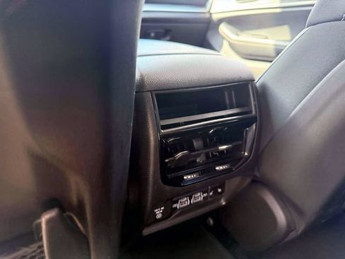 Used 2023 Jeep Grand Cherokee Limited AWD/4WD image 14