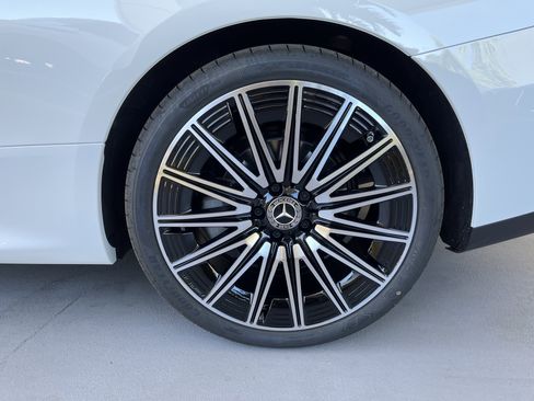New 2026 Mercedes-Benz CLE 300 4MATIC Coupe image 11