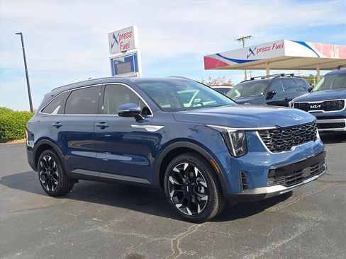 New 2026 Kia Sorento EX FWD image 1