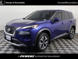 Used 2022 Nissan Rogue SV image 1