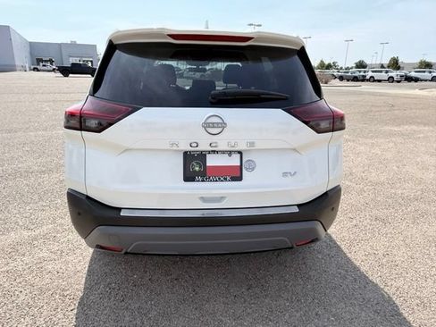 Used 2023 Nissan Rogue SV FWD image 7