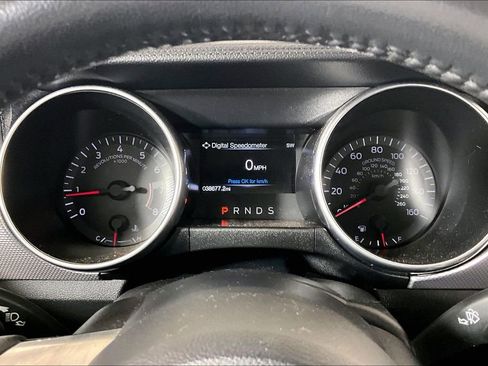 Used 2019 Ford Mustang Coupe w/ Equipment Group 101A RWD image 18