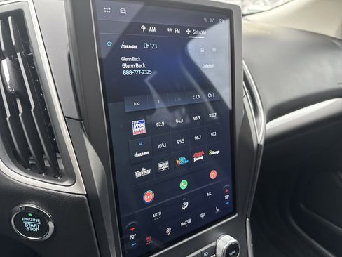 Used 2024 Ford Edge SEL w/ Convenience Package image 16